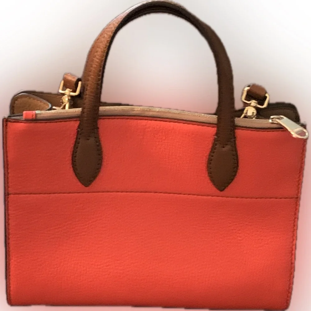 Furla NWOT $458.00 MSRP Small Afrodite Convertible Tote Bag - Picture 3 of 13